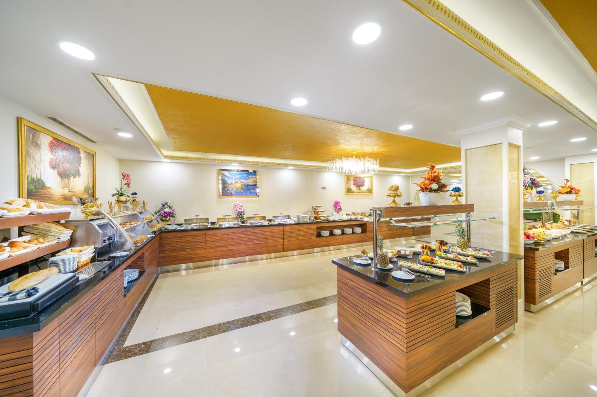 Hotel Ramada Plaza By Wyndham Silivri Esterno foto